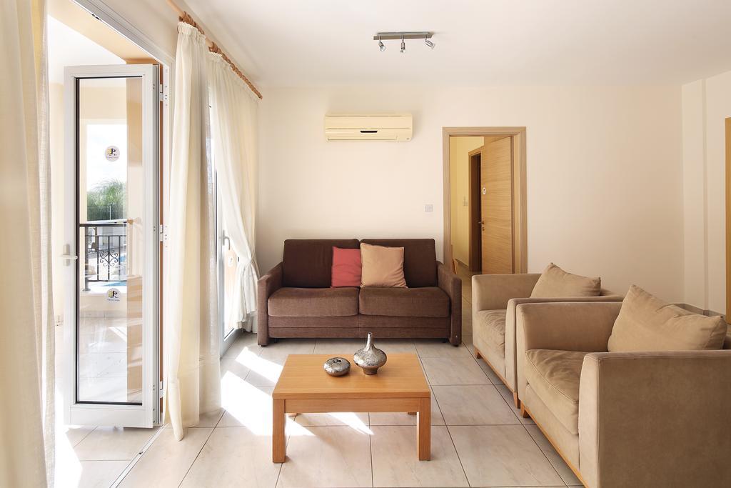 Adamou Gardens Apartment Paphos Exterior foto