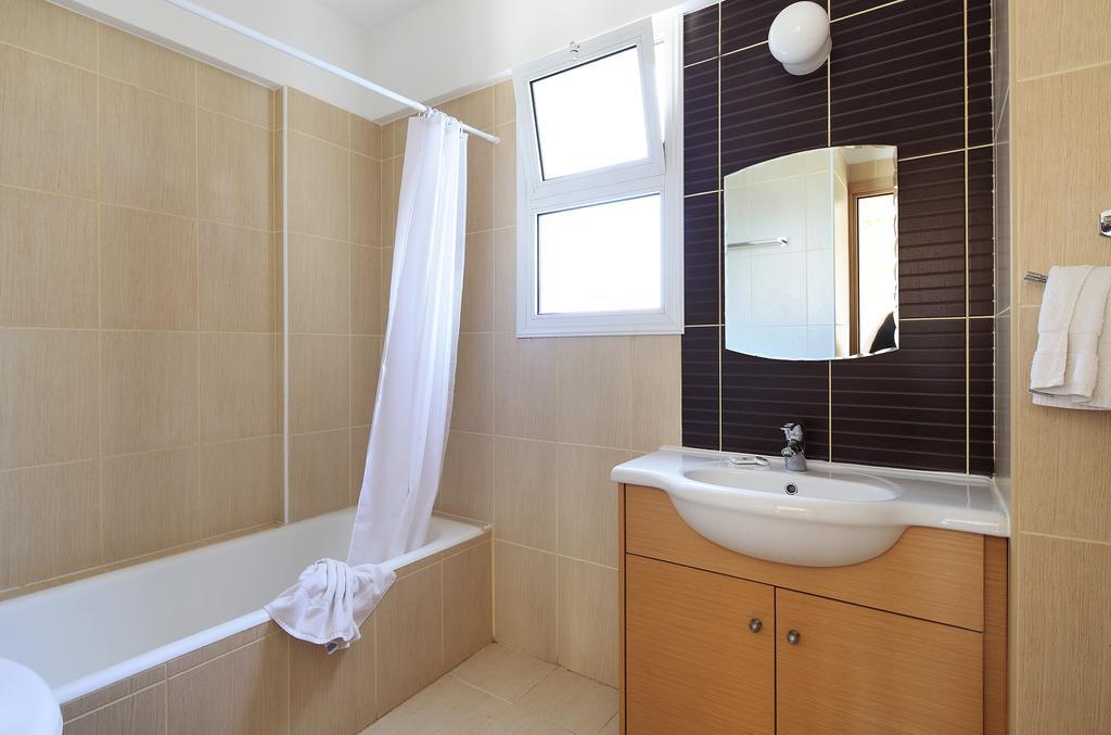 Adamou Gardens Apartment Paphos Exterior foto